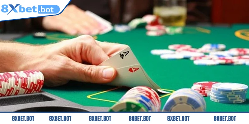 Poker là một trò chơi bài kinh điển, mang tính chiến thuật cao